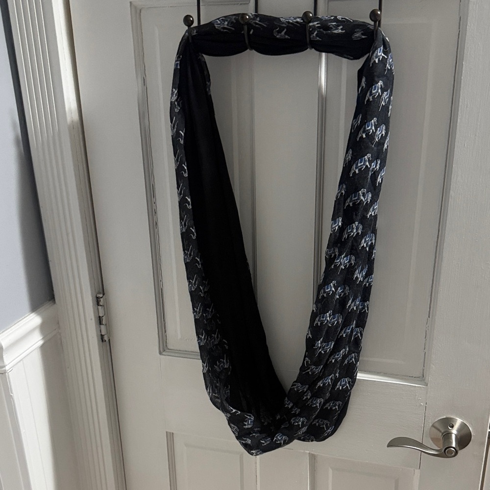 Stylish Black Elephant Print Infinity Scarf